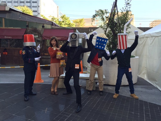 Illustration for article titled Japan's Geeky New Trend: Strange-Looking Heads